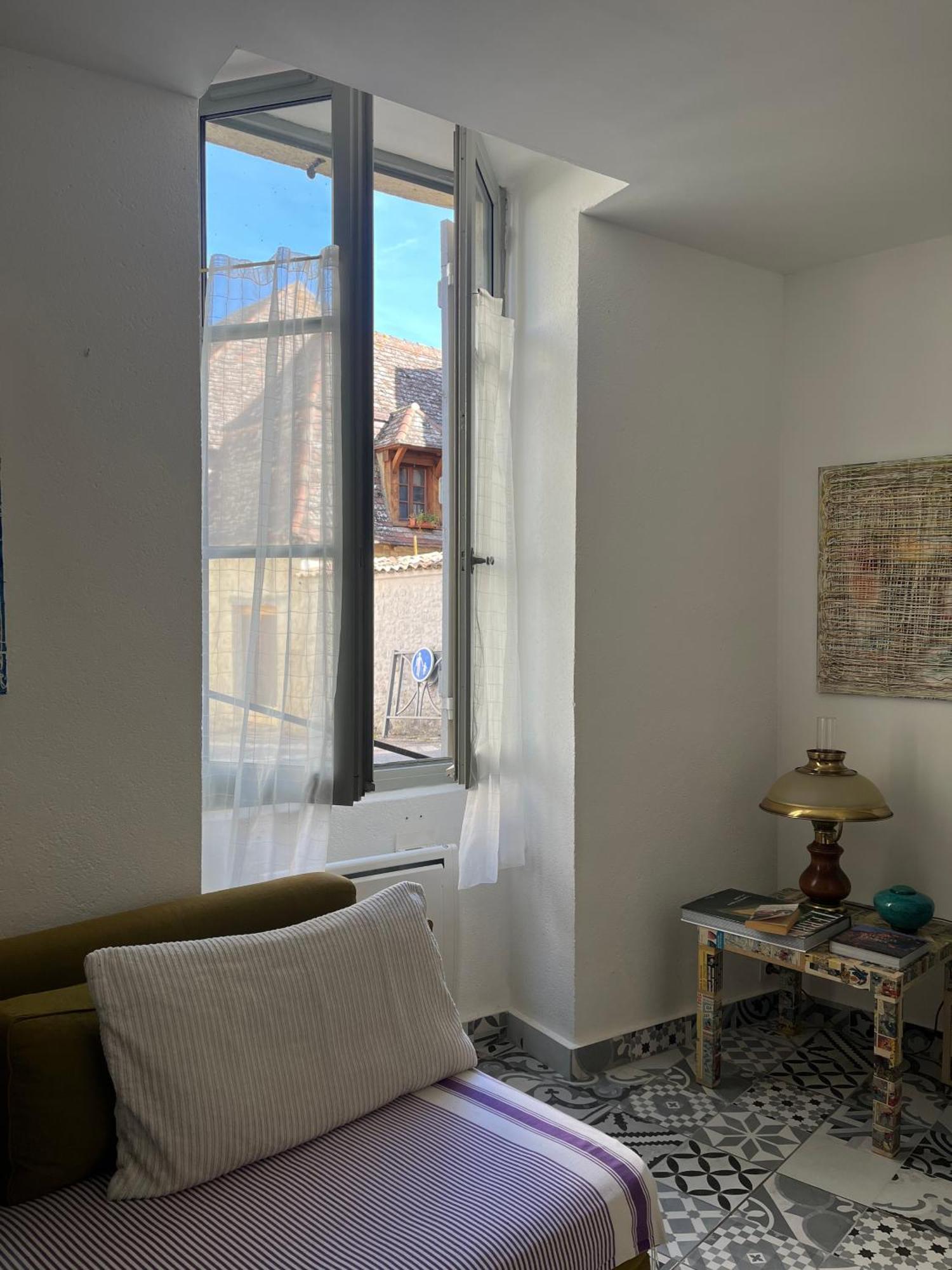 Chambre paisible dans une ancienne bâtisse rénovée Issigeac Exterior foto